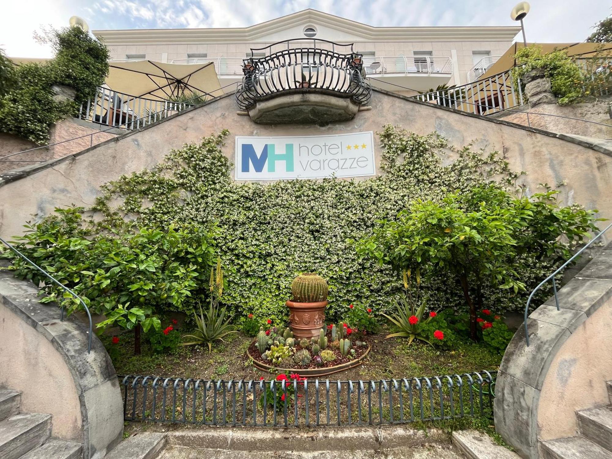 Mh Hotel Varazze Exterior photo